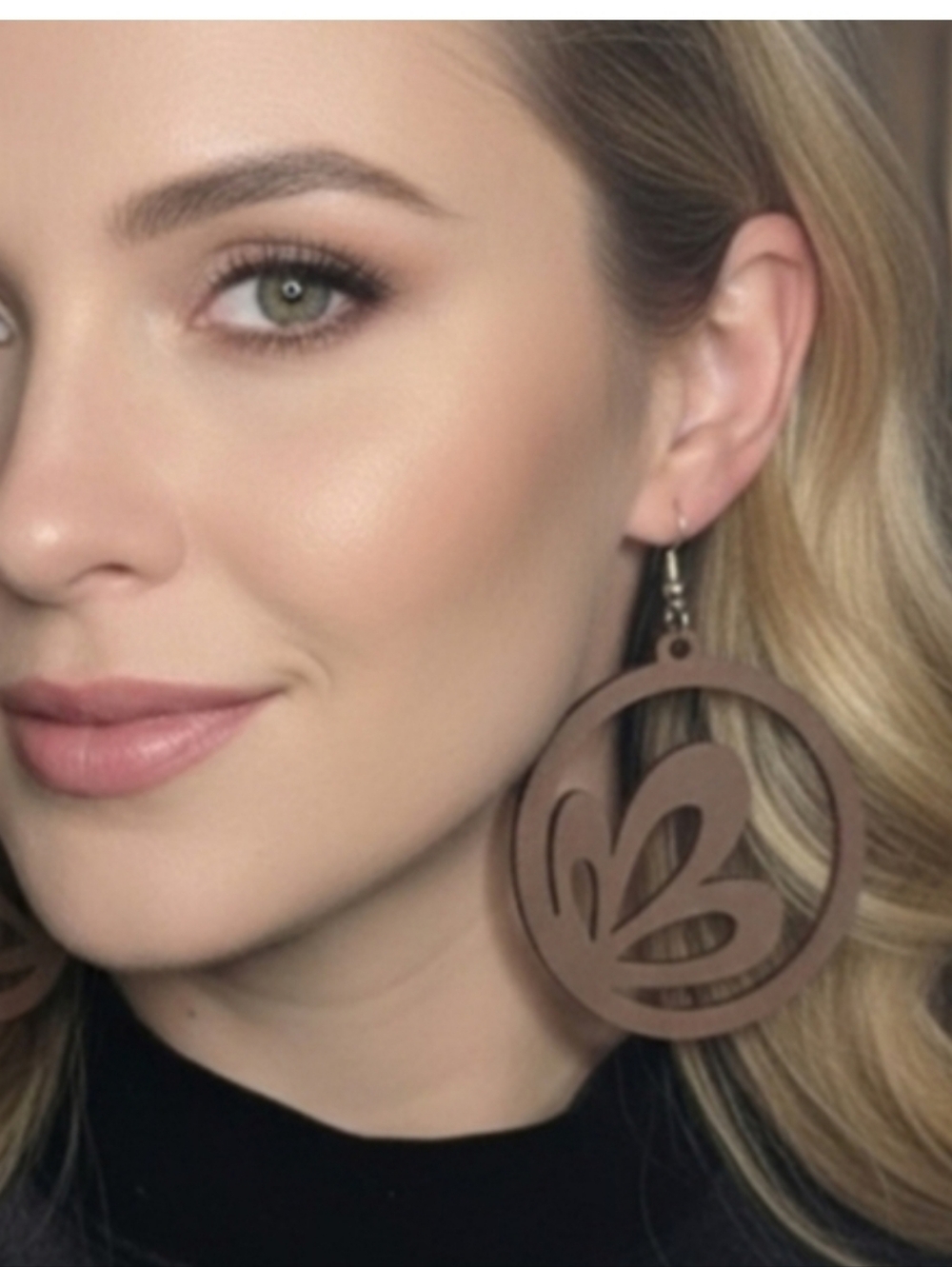 Wooden earrings with a floral design, extra-lightweight wood earrings, brown 8cm